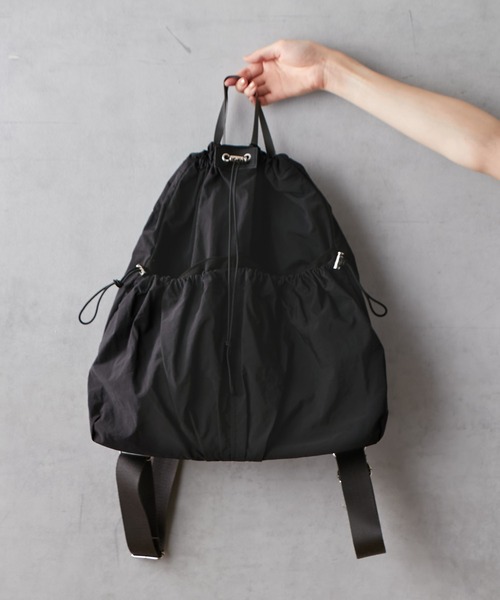 EARTH MADE(アースメイド)の「DRAWSTRING BACKPACK(バックパック/リュック・レディース・ブラック/アイボリー/ブルー/マスタード・フリー)」の14枚目の写真