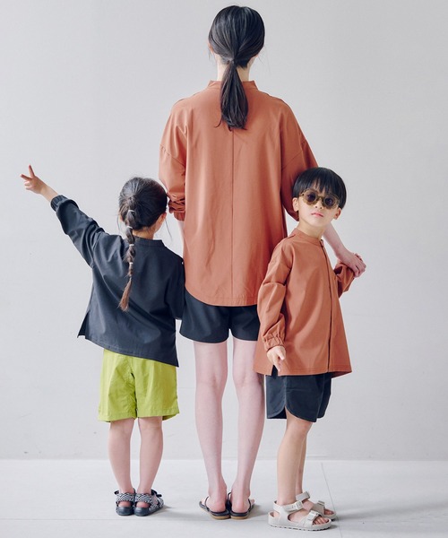 フェリシモMama(フェリシモママ)の「Moredde フロントジップのUVカットラッシュガード&ショートパンツセット(ラッシュガード・レディース・ブラウン/カーキ・MEDIUM/LARGE/X-LARGE)」の14枚目の写真