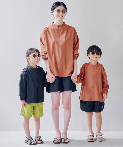 フェリシモMama(フェリシモママ)の「Moredde フロントジップのUVカットラッシュガード&ショートパンツセット(ラッシュガード・レディース・ブラウン/カーキ・MEDIUM/LARGE/X-LARGE)」の19枚目の写真