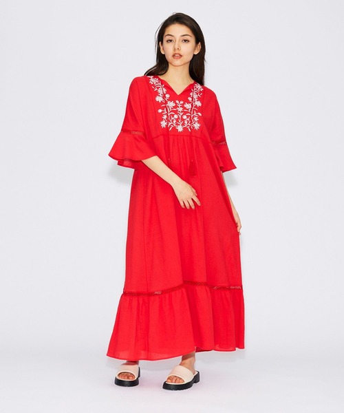 FOREVER 21（フォーエバー トゥエンティーワン）の「刺繍ボヘミアンワンピース（ワンピース・レディース・ホワイト/ブラック/レッド系その他5・SMALL/MEDIUM）」の21枚目の写真