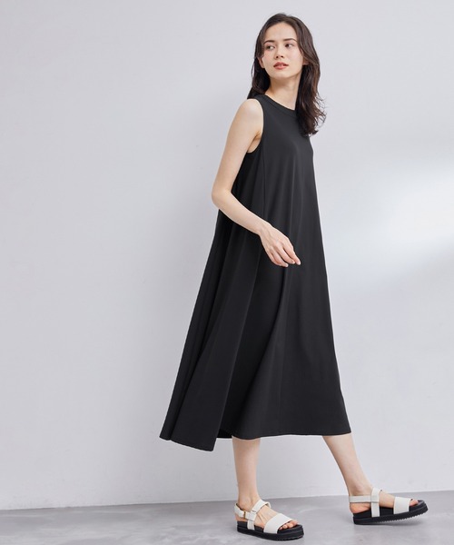 ROPE'（ロペ）の「【洗える】ナイロンストレッチカットソーノースリーブワンピース（ワンピース・レディース・ブラック/ダークブラウン・38）」の3枚目の写真