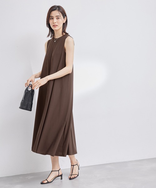 ROPE'（ロペ）の「【洗える】ナイロンストレッチカットソーノースリーブワンピース（ワンピース・レディース・ブラック/ダークブラウン・38）」の18枚目の写真