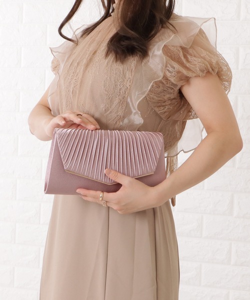 Lace Ladies(レースレディース)の「シェル風フラップスクエアクラッチバッグ(クラッチバッグ・レディース・ピンク/ブラック/グレー/ベージュ・FREE)」の10枚目の写真