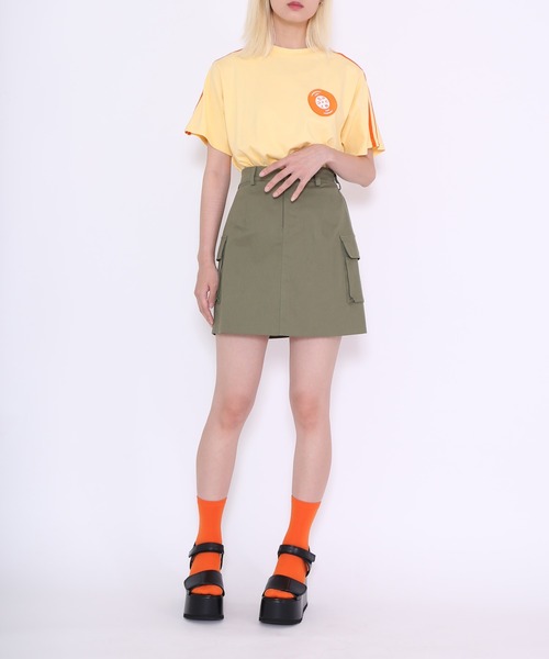 PUNYUS（プニュズ）の「サイドラインレコードＴシャツ（Tシャツ/カットソー・レディース・ブラック/サックスブルー/イエロー・1/2/3/4）」の5枚目の写真