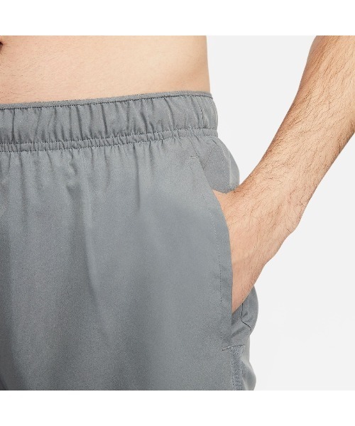 NIKE（ナイキ）の「《NIKEアパレル》DF チャレンジャー ショート 5B（その他パンツ・メンズ・スモークグレー/ブラック/ロイヤルブルー/ダークブルー/グリーン系その他/レッド系その他・S/M/L/XL/2XL）」の15枚目の写真