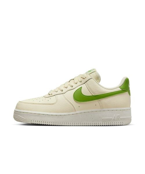 NIKE（ナイキ）の「ナイキ エア フォース 1 '07 ネクスト ネイチャー ウィメンズシューズ / Nike Air Force 1 '07 Next Nature Women's Shoes＜22-29cm 展開＞（スニーカー・レディース・アイボリー/ホワイト/ホワイト系その他2/ホワイト系その他3/ホワイト系その他4・27/27.5/28/28.5/29/22/22.5/23/23.5/24/25/25.5/26/26.5/24.5）」の3枚目の写真