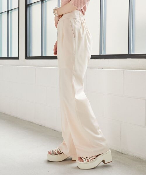 MAJESTIC LEGON（マジェスティックレゴン）の「ハイウエストスラックスパンツ（スラックス・レディース・ブラック/ピンク/アイボリー・MEDIUM/SMALL）」の14枚目の写真