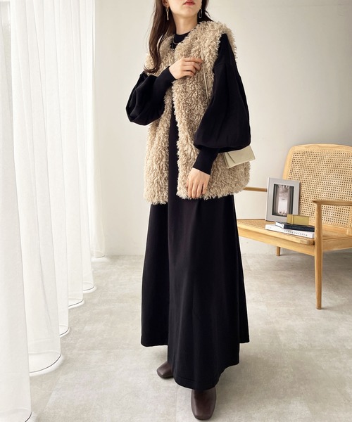 GeeRA(ジーラ)の「パフスリーブフレアーニットワンピース(ワンピース・レディース・ブラック/ネイビー/サンドグレー/杢グレー・MEDIUM/LARGE)」の11枚目の写真