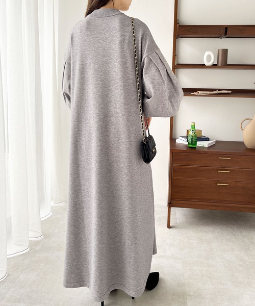 GeeRA(ジーラ)の「パフスリーブフレアーニットワンピース(ワンピース・レディース・ブラック/ネイビー/サンドグレー/杢グレー・MEDIUM/LARGE)」の12枚目の写真