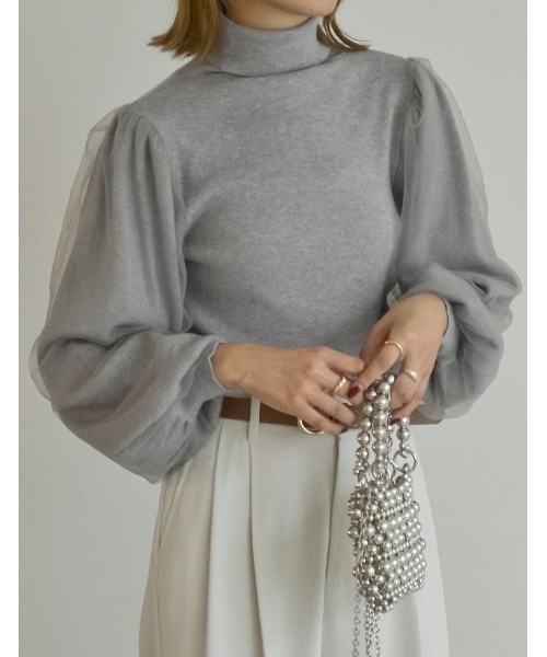 Re:EDIT（リエディ）の「[2023A/W COLLECTION]チュールスリーブタートルネックリブニットトップス（ニット/セーター・レディース・ホワイト/ブラック/グレー・MEDIUM/LARGE）」の3枚目の写真