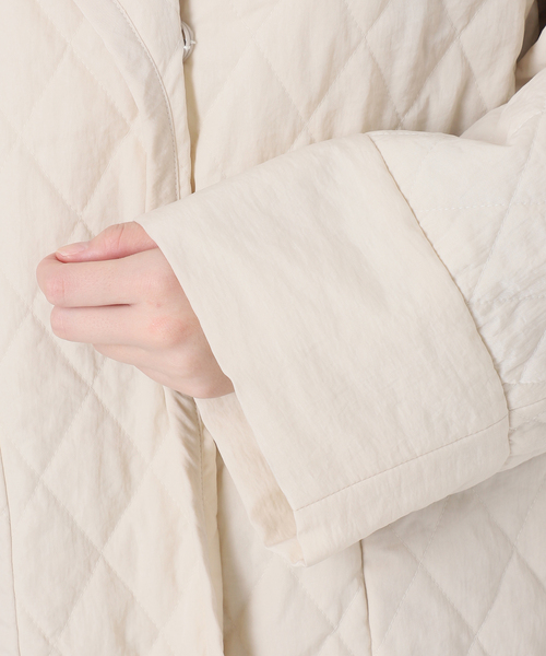 IENA LA BOUCLE（イエナラブークル）の「IENA LA BOUCLE ナイロンキルティングコート（その他アウター・レディース・ホワイト/ブラック・FREE）」の12枚目の写真