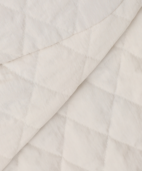 IENA LA BOUCLE（イエナラブークル）の「IENA LA BOUCLE ナイロンキルティングコート（その他アウター・レディース・ホワイト/ブラック・FREE）」の6枚目の写真