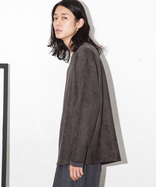 NANO universe（ナノユニバース）の「フェイクスウェードクルーネックプルオーバー（Tシャツ/カットソー・メンズ・グレー系その他4/ブラック/キャメル/チャコール・XL/M/S/L）」の8枚目の写真