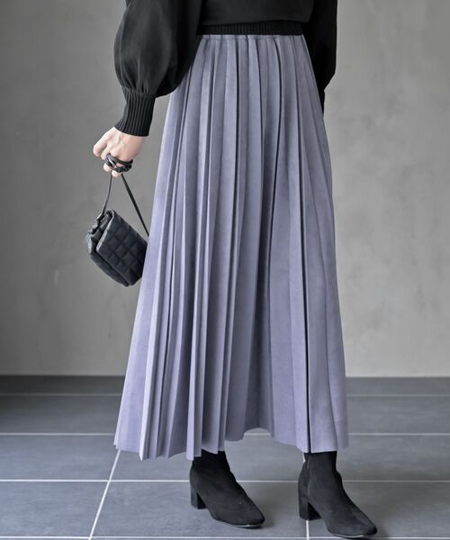 rps(アールピーエス)の「ランダムプリーツスウェードスカート(スカート・レディース・グリーン/モカ/ブラック/マスタード/グレイッシュベージュ/グレー/グレイッシュブルー/チャコールグレー/カーキ/ピンクベージュ/ボルドー・フリー)」の8枚目の写真