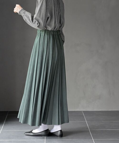 rps（アールピーエス）の「ランダムプリーツスウェードスカート（スカート・レディース・グリーン/モカ/ブラック/マスタード/グレイッシュベージュ/グレー/グレイッシュブルー/チャコールグレー/カーキ/ピンクベージュ/ボルドー・フリー）」の20枚目の写真