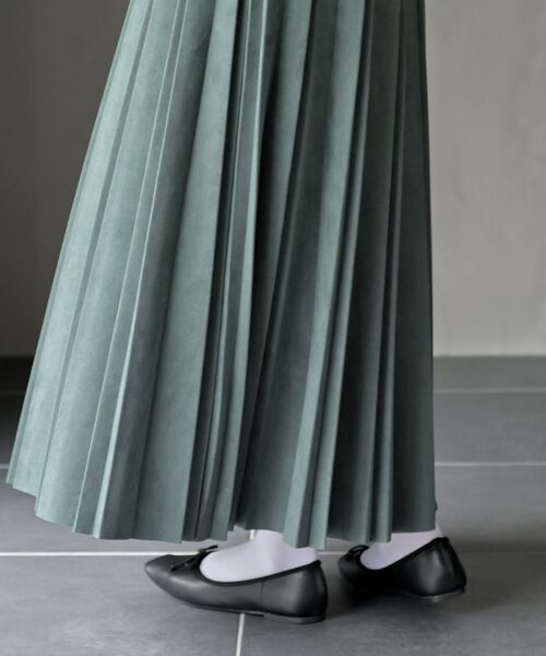 rps（アールピーエス）の「ランダムプリーツスウェードスカート（スカート・レディース・グリーン/モカ/ブラック/マスタード/グレイッシュベージュ/グレー/グレイッシュブルー/チャコールグレー/カーキ/ピンクベージュ/ボルドー・フリー）」の14枚目の写真