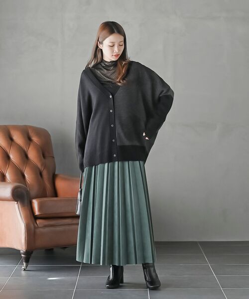 rps（アールピーエス）の「ランダムプリーツスウェードスカート（スカート・レディース・グリーン/モカ/ブラック/マスタード/グレイッシュベージュ/グレー/グレイッシュブルー/チャコールグレー/カーキ/ピンクベージュ/ボルドー・フリー）」の12枚目の写真