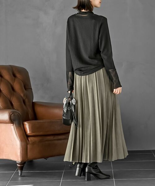 rps(アールピーエス)の「ランダムプリーツスウェードスカート(スカート・レディース・グリーン/モカ/ブラック/マスタード/グレイッシュベージュ/グレー/グレイッシュブルー/チャコールグレー/カーキ/ピンクベージュ/ボルドー・フリー)」の15枚目の写真