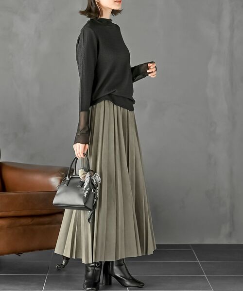 rps(アールピーエス)の「ランダムプリーツスウェードスカート(スカート・レディース・グリーン/モカ/ブラック/マスタード/グレイッシュベージュ/グレー/グレイッシュブルー/チャコールグレー/カーキ/ピンクベージュ/ボルドー・フリー)」の16枚目の写真