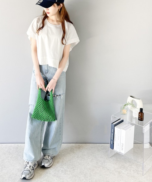 classicalelf(クラシカルエルフ)の「大人の短丈美フォルムトップス。オーガニックコットン混 綿100%デザインカットプルオーバー(Tシャツ/カットソー・レディース・ホワイト/ブラック/グレイッシュベージュ/グリーン・SMALL/X-LARGE/LARGE/MEDIUM)」の10枚目の写真