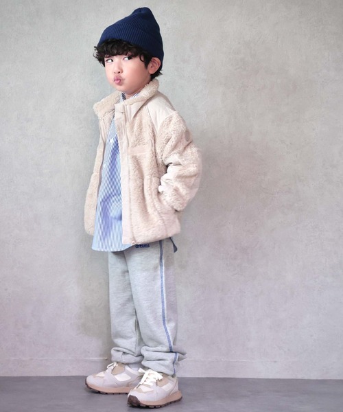 CIAOPANIC TYPY（チャオパニックティピー）の「【KIDS】ワンポイント刺繍カラーステッチスウェットパンツ（スウェットパンツ・キッズ・チャコールグレー/ネイビー/グレー・XXL/XL/L/M/S）」の3枚目の写真