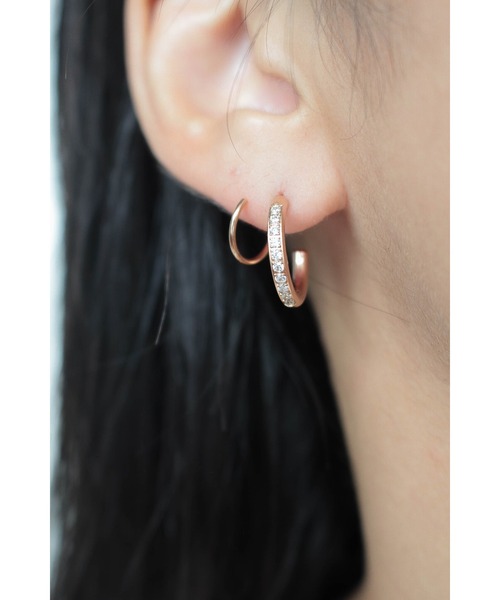 ebine(エビネ)の「Screw Zircon Hoop Pierce(ピアス(両耳用)・レディース・シルバー/ゴールド/ピンクゴールド・FREE)」の8枚目の写真