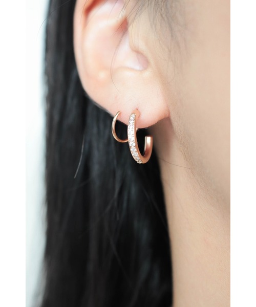 ebine(エビネ)の「Screw Zircon Hoop Pierce(ピアス(両耳用)・レディース・シルバー/ゴールド/ピンクゴールド・FREE)」の12枚目の写真
