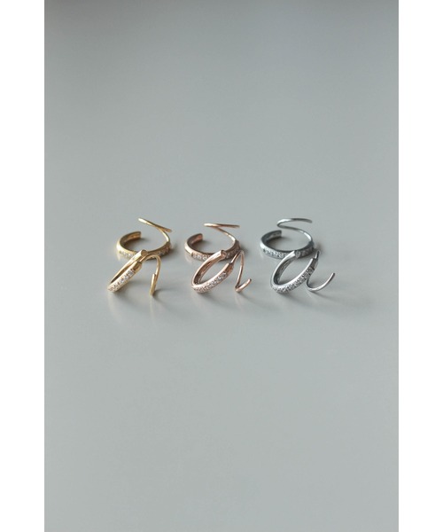 ebine(エビネ)の「Screw Zircon Hoop Pierce(ピアス(両耳用)・レディース・シルバー/ゴールド/ピンクゴールド・FREE)」の5枚目の写真