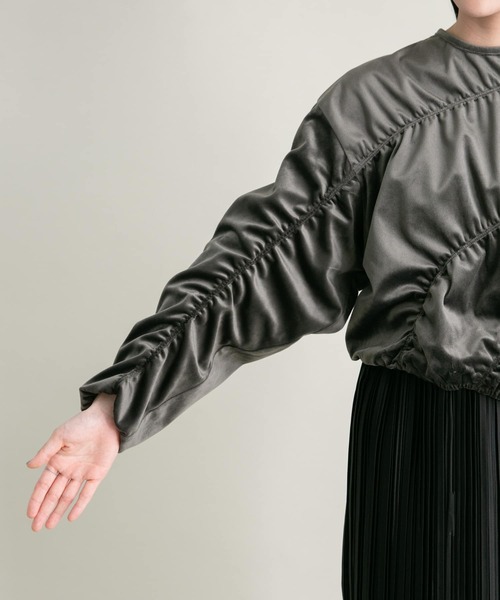 KBF（ケイビーエフ）の「ランダムシャーリングプルオーバー（Tシャツ/カットソー・レディース・チャコールグレー/ライトブルー/アイボリー・ONE）」の17枚目の写真