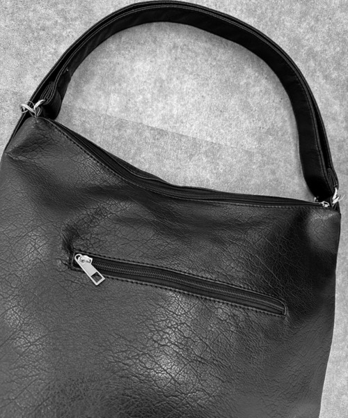 LVEU.（ラブユ.）の「【LVEU.】ダブルリングポケットバッグ / バッグ 鞄 BAG 2way リュック バックパック ショルダーバッグ トートバッグ ワンショルダー 合皮 ブラック カジュアル  ブラック（ショルダーバッグ・レディース・ブラック・FREE）」の5枚目の写真