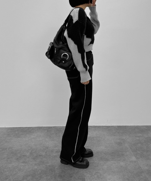 LVEU.（ラブユ.）の「【LVEU.】ダブルリングポケットバッグ / バッグ 鞄 BAG 2way リュック バックパック ショルダーバッグ トートバッグ ワンショルダー 合皮 ブラック カジュアル  ブラック（ショルダーバッグ・レディース・ブラック・FREE）」の8枚目の写真