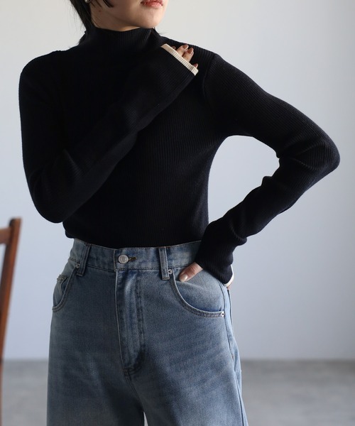 ap retro(アプレトロ)の「【サムホール付き】配色ハイネックニット / リブニット(ニット/セーター・レディース・グリーン/ネイビー/ベージュ/グレー/レッド/ブラック/アイボリー・FREE)」の16枚目の写真