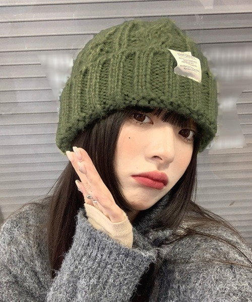 Miniministore（ミニミニストア）の「ケーブル編み ニット帽子 レディース秋冬（ニットキャップ/ビーニー・レディース・ワインレッド/イエロー/ブルー/ピンク/ブラック/モスグリーン/ラベンダー/ライトベージュ/グリーン/オレンジ/ダークグレー/ブラウン・フリー）」の6枚目の写真