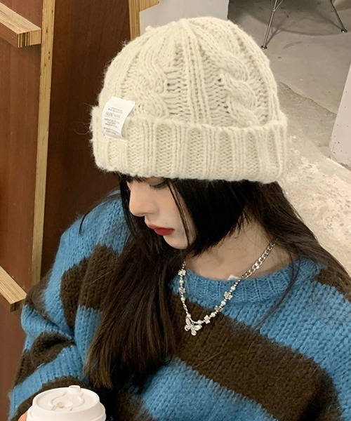 Miniministore（ミニミニストア）の「ケーブル編み ニット帽子 レディース秋冬（ニットキャップ/ビーニー・レディース・ワインレッド/イエロー/ブルー/ピンク/ブラック/モスグリーン/ラベンダー/ライトベージュ/グリーン/オレンジ/ダークグレー/ブラウン・フリー）」の20枚目の写真