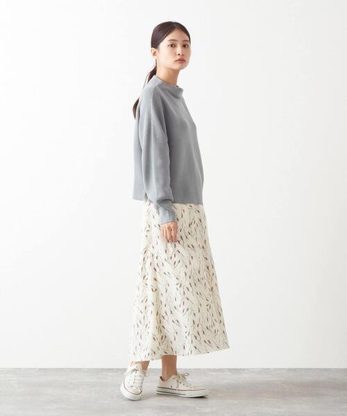 MELROSE claire(メルローズ クレール)の「ゆるやかAラインシルエット☆ボタニカルプリントのスカート(スカート・レディース・ブラック/ホワイト・FREE)」の9枚目の写真