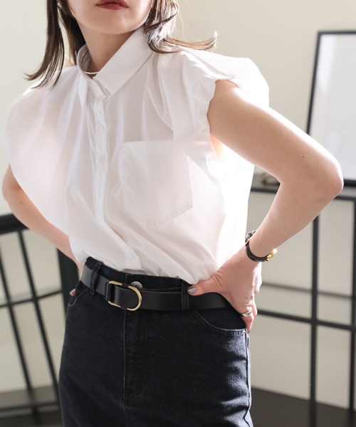 ULEULA（ウルア）の「ショルダーギャザースリーブブラウス/ノースリシャツ（シャツ/ブラウス・レディース・ホワイト/ブラック・FREE）」の5枚目の写真