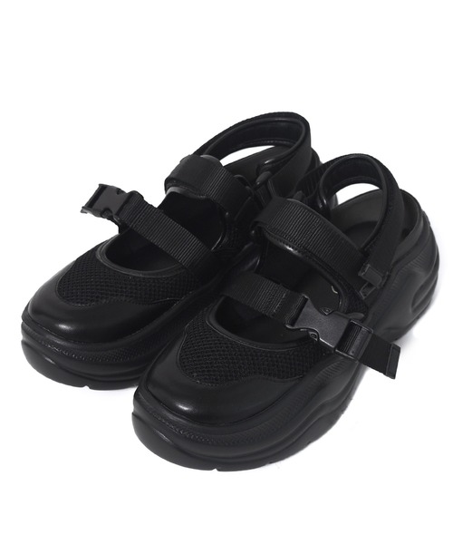 w closet（ダブルクローゼット）の「ストラップスニーカー（スニーカー・レディース・オフホワイト/ブラック・M/L）」の6枚目の写真