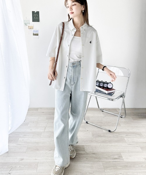 Java（ジャバ）の「《JaVa ジャバコラボ》トラッドテイストをポップにアップデート。胸刺繍ボタンダウンシャツ（シャツ/ブラウス・レディース・ブラック系その他/オフホワイト/ブルー/ベージュ・LARGE/MEDIUM/SMALL/X-LARGE）」の22枚目の写真