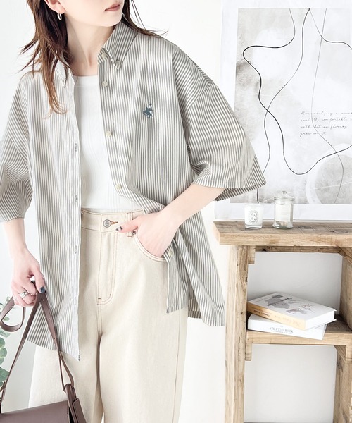 Java（ジャバ）の「《JaVa ジャバコラボ》トラッドテイストをポップにアップデート。胸刺繍ボタンダウンシャツ（シャツ/ブラウス・レディース・ブラック系その他/オフホワイト/ブルー/ベージュ・LARGE/MEDIUM/SMALL/X-LARGE）」の19枚目の写真