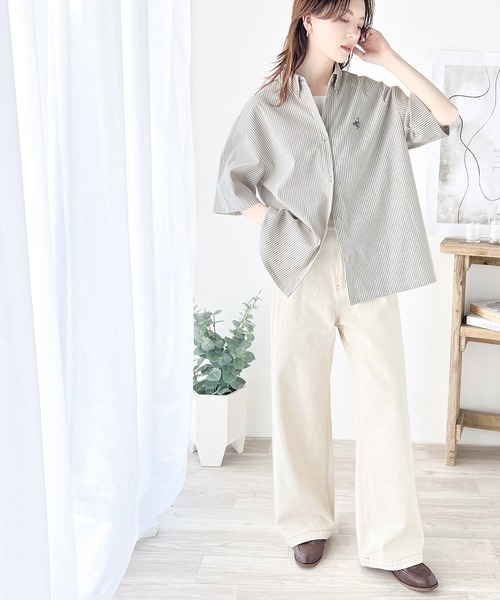 Java（ジャバ）の「《JaVa ジャバコラボ》トラッドテイストをポップにアップデート。胸刺繍ボタンダウンシャツ（シャツ/ブラウス・レディース・ブラック系その他/オフホワイト/ブルー/ベージュ・LARGE/MEDIUM/SMALL/X-LARGE）」の20枚目の写真