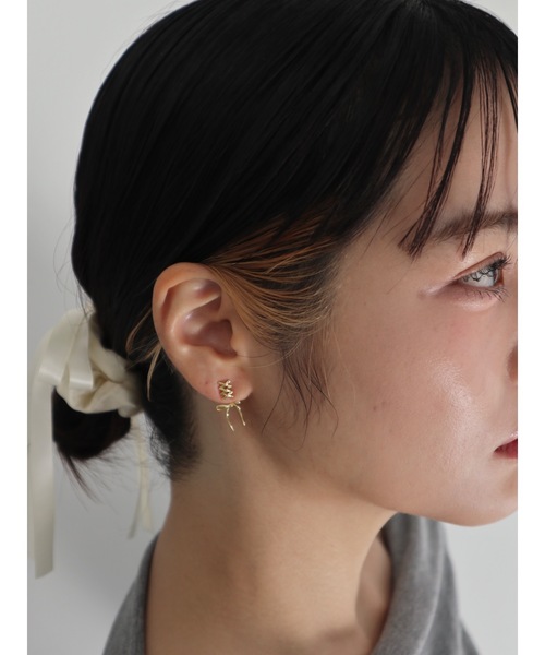 JUMELLE（ジュメロ）の「ribbon laceup pierce（ピアス（両耳用）・レディース・シルバー/ゴールド・FREE）」の16枚目の写真