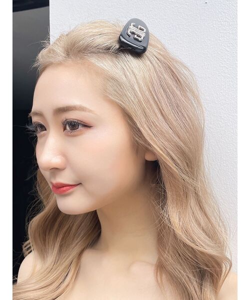 GYDA（ジェイダ）の「Symmetry GYDA バレッタ（バレッタ/ヘアクリップ・レディース・ブラック/ライトブルー・FREE）」の2枚目の写真