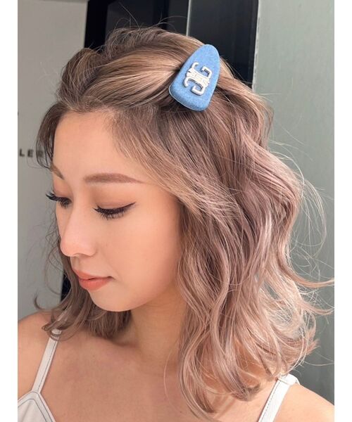 GYDA（ジェイダ）の「Symmetry GYDA バレッタ（バレッタ/ヘアクリップ・レディース・ブラック/ライトブルー・FREE）」の4枚目の写真