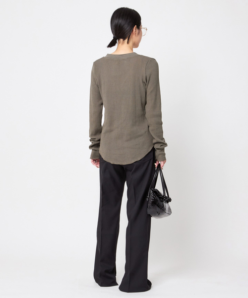 AP STUDIO（エーピーストゥディオ）の「【CAROUSELAMBRA】ルーズロングスリーブVネックティーシャツ（Tシャツ/カットソー・レディース・ホワイト/カーキ/ブラック・FREE）」の20枚目の写真