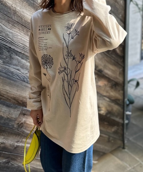 mi via loca(ミヴィアロカ)の「GILDAN ベルフラワーロゴロンT 【PT NO. MVL031 ※2A】(Tシャツ/カットソー・レディース・ベージュ/オフホワイト/ライトブルー・MEDIUM/X-LARGE)」の8枚目の写真