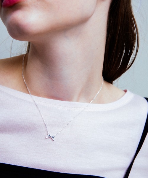 whim(ウィム)の「【NEW】Silver925 classic ribbon necklace(ネックレス・レディース・ゴールド/シルバー・FREE)」の5枚目の写真