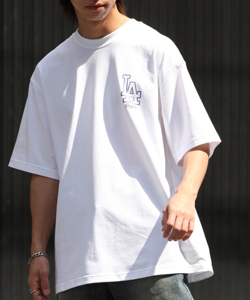 MLB Korea（エムエルビーコリア）の「【MLB KOREA/エムエルビーコリア】ベーシックメガロゴ オーバーフィット ショートスリーブTシャツ（Tシャツ/カットソー・メンズ・ホワイト/サックスブルー/ブラック・M/L/XL）」の5枚目の写真