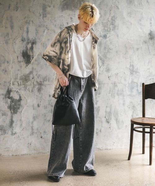 キディル×トレバーブラウン緊縛リボン×総柄オーバーサイズシャツ/ビッグシルエット キディル×トレバーブラウン緊縛リボン×総柄オーバーサイズシャツ