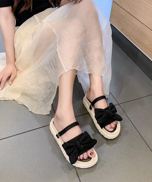 Lace Ladies(レースレディース)の「コーデュロイ リボン コンフォート フラット サンダル(サンダル・レディース・グリーン/ブラック/アイボリー・ 25/24.5/24/23.5/23/22.5)」の4枚目の写真
