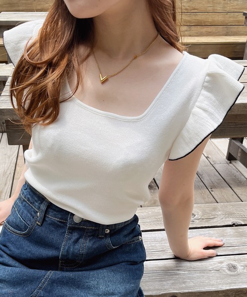 MIIA（ミーア）の「ラッフルフリルニット（ニット/セーター・レディース・パープル/オフホワイト/ブラック・FREE）」の2枚目の写真